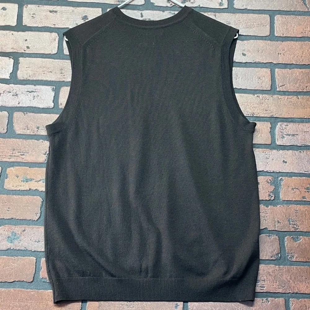 Banana Republic Men's M Brown V-Neck Extrafine 100% Merino Wool Sweater Vest‎